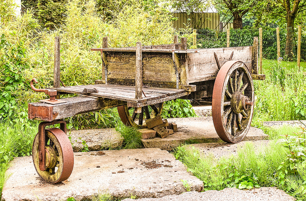 Krakende wagens rijden het langst.=Wie vaak ziek is, leeft soms heel lang. Oneliners op www Krakende wagens rijden het langst.=Wie vaak ziek is, leeft soms heel lang. Oneliners op www