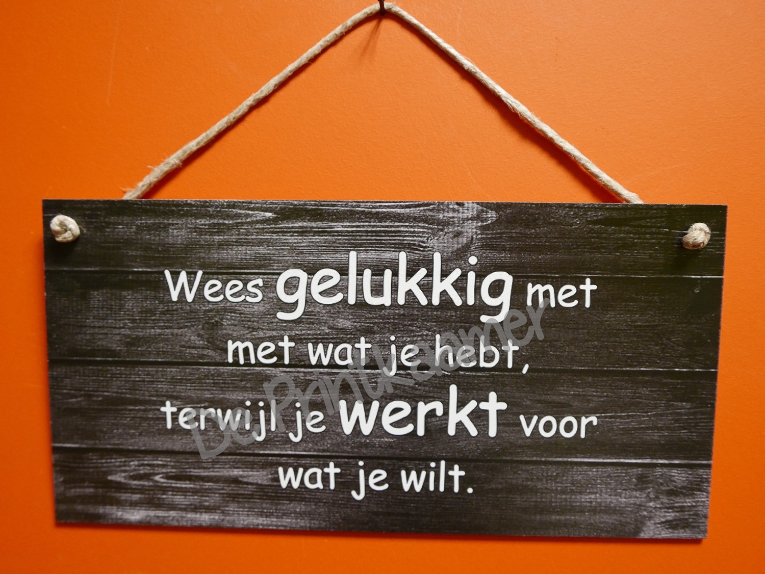 Een kruimeltje is ook brood.=Wees gelukkig met wat je hebt. | Oneliners