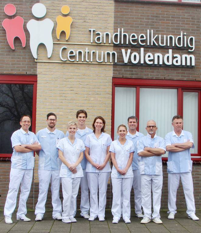 De toon aangeven.=Het karakter bepalen leiding geven voorbeeld